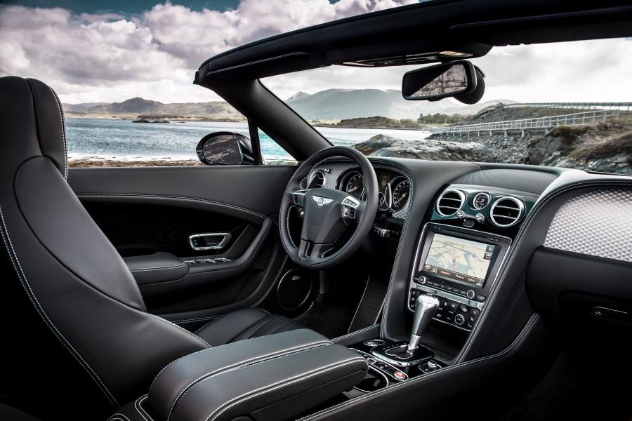  Bentley Continental GT V8 S Convertible 2015 года  (фото 6 из 17)
